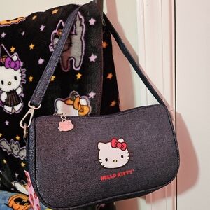 Hello kitty purse